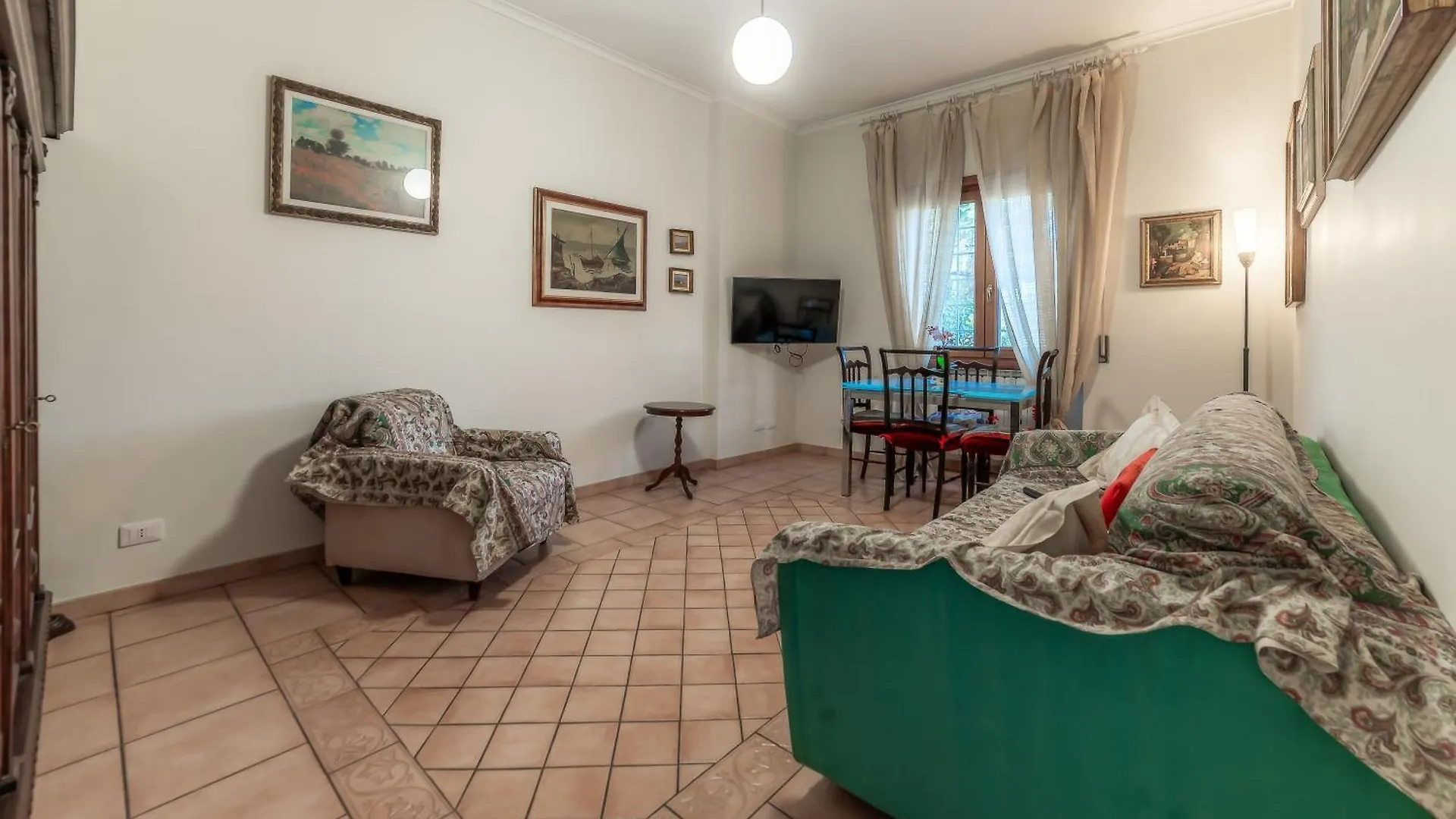 Marta Suite - Metro Malatesta & Wi-Fi Roma 0*,  Italia